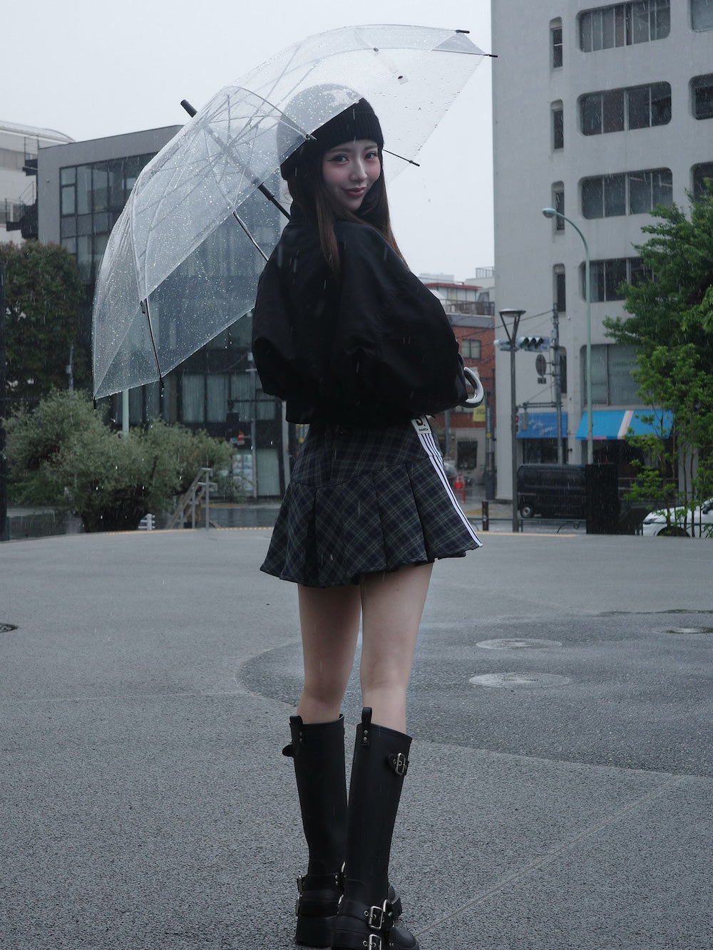 モデル：158cm（着用サイズ：M　着用カラー：BLK）