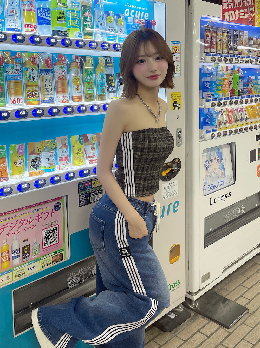モデル：158cm（着用サイズ：S　着用カラー：BLU）
