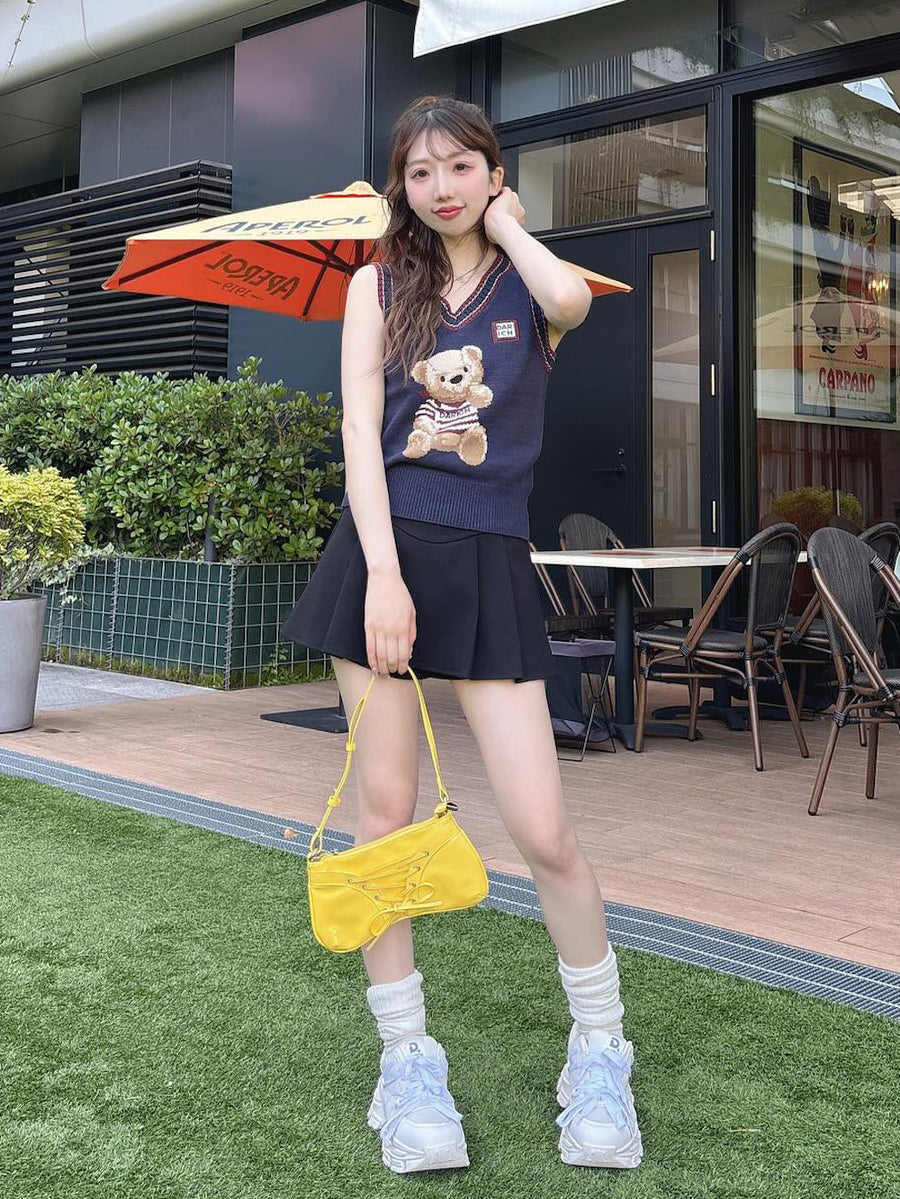 モデル：160cm（着用サイズ：FREE　着用カラー：BLK）