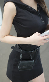 モデル：158cm（着用サイズ：FREE　着用カラー：BLK）