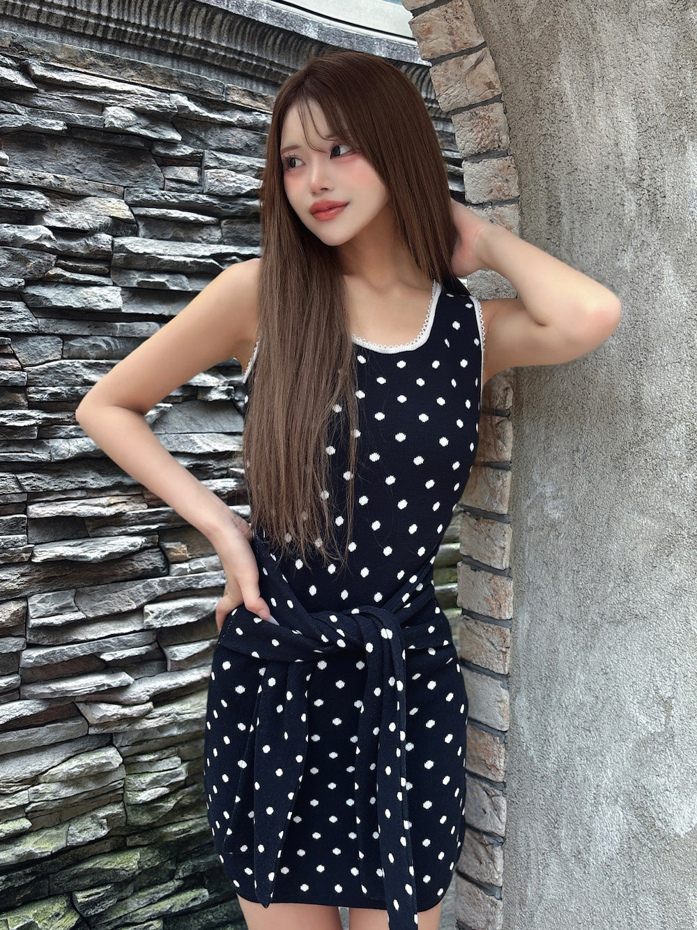 モデル：158cm（着用サイズ：FREE　着用カラー：BLK）