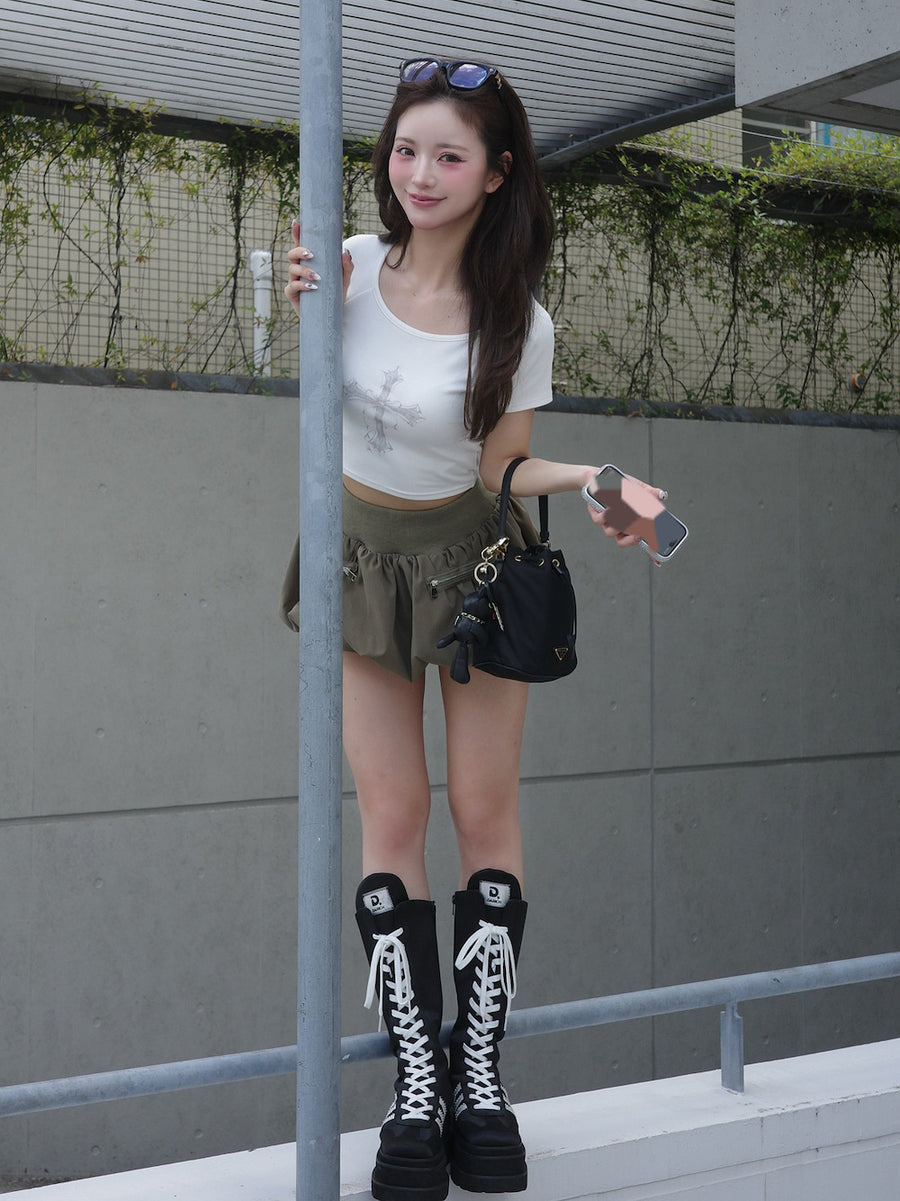 モデル：158cm（着用サイズ：FREE　着用カラー：WHT）