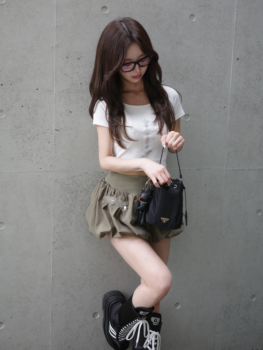 モデル：158cm（着用サイズ：FREE　着用カラー：WHT）