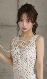 モデル：158cm（着用サイズ：FREE　着用カラー：WHT）