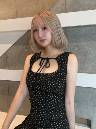 モデル：155cm（着用サイズ：FREE　着用カラー：BLK）