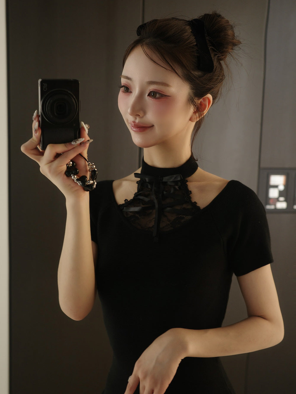 モデル：158cm（着用サイズ：FREE　着用カラー：BLK）