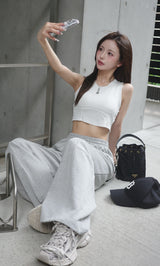 モデル：158cm（着用サイズ：FREE　着用カラー：GRY）