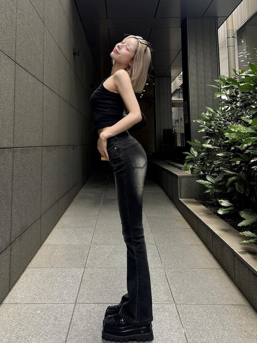 モデル：155cm（着用サイズ：XS　着用カラー：BLK）