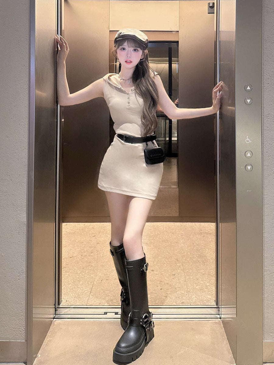 モデル：158cm（着用サイズ：M　着用カラー：BLK）