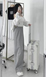 モデル：155cm（着用サイズ：FREE　着用カラー：GRY）