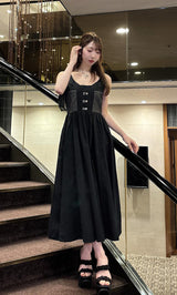 モデル：160cm（着用サイズ：FREE　着用カラー：BLK）