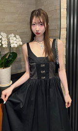 モデル：160cm（着用サイズ：FREE　着用カラー：BLK）