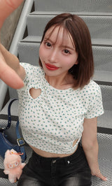 モデル：155cm（着用サイズ：FREE　着用カラー：WHT）