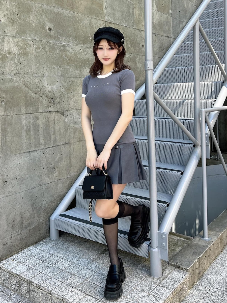 モデル：155cm（着用サイズ：FREE　着用カラー：GRY）
