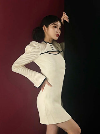 モデル：160cm（着用サイズ：FREE　着用カラー：IVO）
