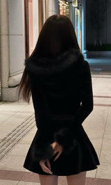 モデル：160cm（着用サイズ：FREE　着用カラー：BLK）