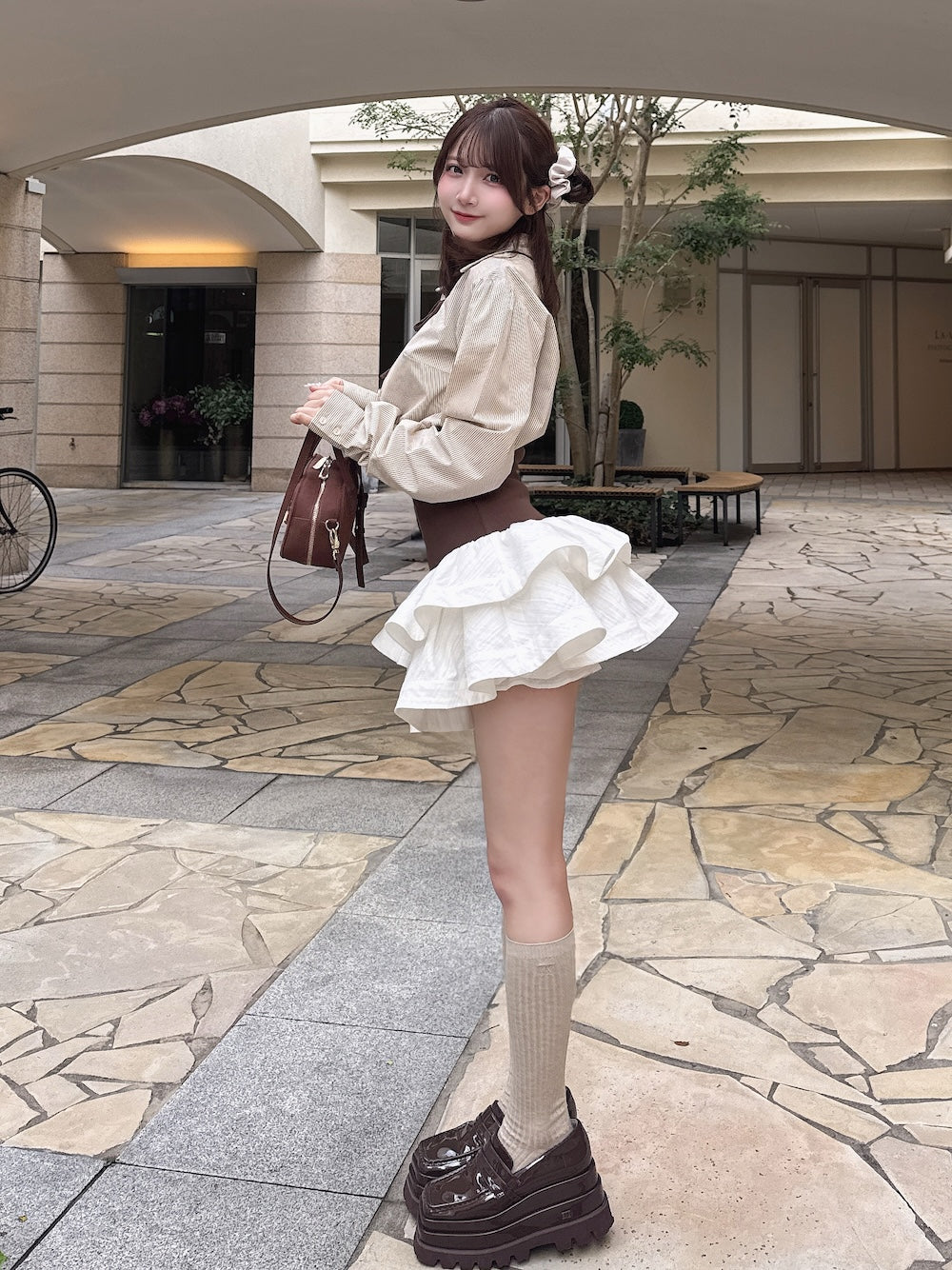 モデル：162cm（着用サイズ：FREE　着用カラー：BEG）
