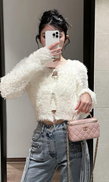 モデル：160cm（着用サイズ：FREE　着用カラー：WHT）