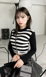 モデル：155cm（着用サイズ：FREE　着用カラー：BLK）