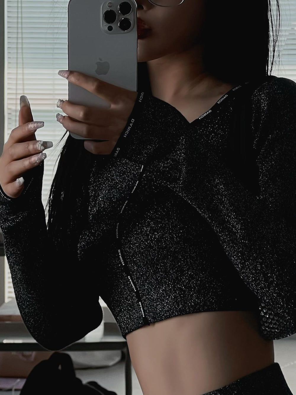 モデル：160cm（着用サイズ：FREE　着用カラー：BLK）