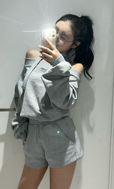 モデル：155cm（着用サイズ：FREE　着用カラー：GRY）