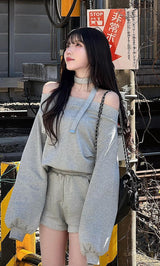 モデル：160cm（着用サイズ：FREE　着用カラー：GRY）