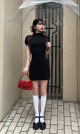 モデル：160cm（着用サイズ：FREE　着用カラー：BLK）