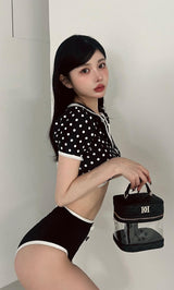 モデル：160cm（着用サイズ：FREE　着用カラー：BLK）