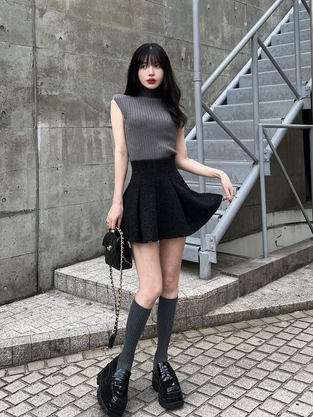 モデル：160cm（着用サイズ：S　着用カラー：BLK）