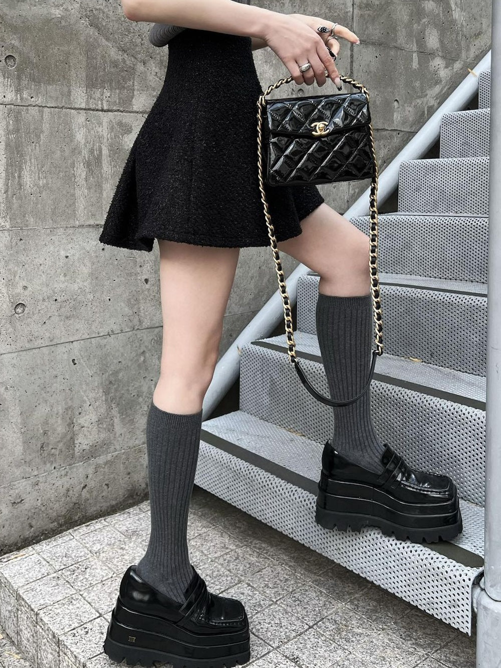 モデル：160cm（着用サイズ：S　着用カラー：BLK）