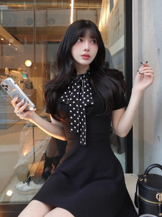 モデル：160cm（着用サイズ：FREE　着用カラー：BLK）