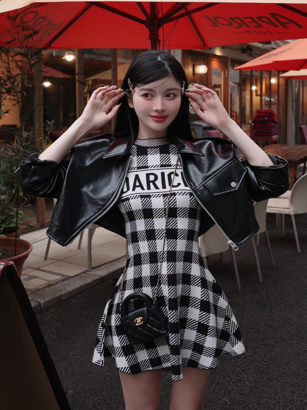 モデル：160cm（着用サイズ：FREE　着用カラー：BLK）
