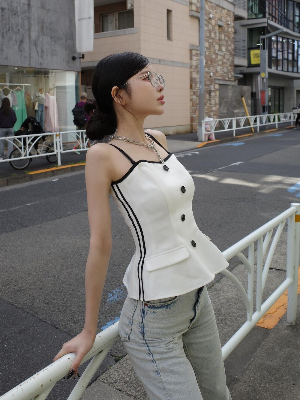 モデル：160cm（着用サイズ：FREE　着用カラー：WHT）