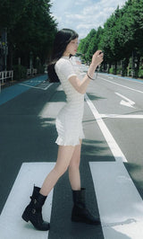 モデル：160cm（着用サイズ：FREE　着用カラー：IVO）