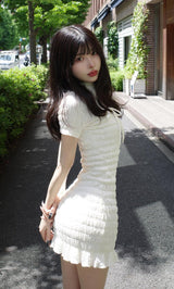 モデル：160cm（着用サイズ：FREE　着用カラー：IVO）