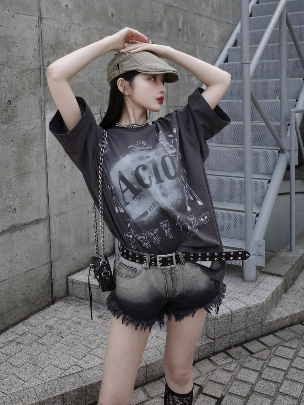 グラデーションダメージデニムショートパンツ