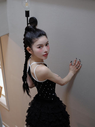 モデル：160cm（着用サイズ：FREE　着用カラー：BLK）
