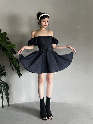 モデル：160cm（着用サイズ：FREE　着用カラー：IND）