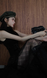 モデル：160cm（着用サイズ：FREE　着用カラー：BLK）