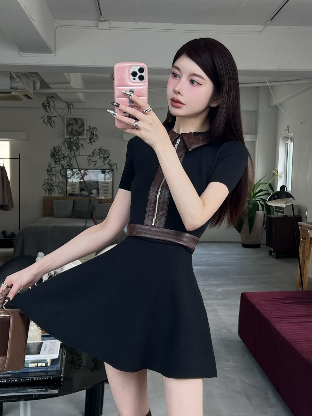 モデル：160cm（着用サイズ：FREE　着用カラー：BLK）