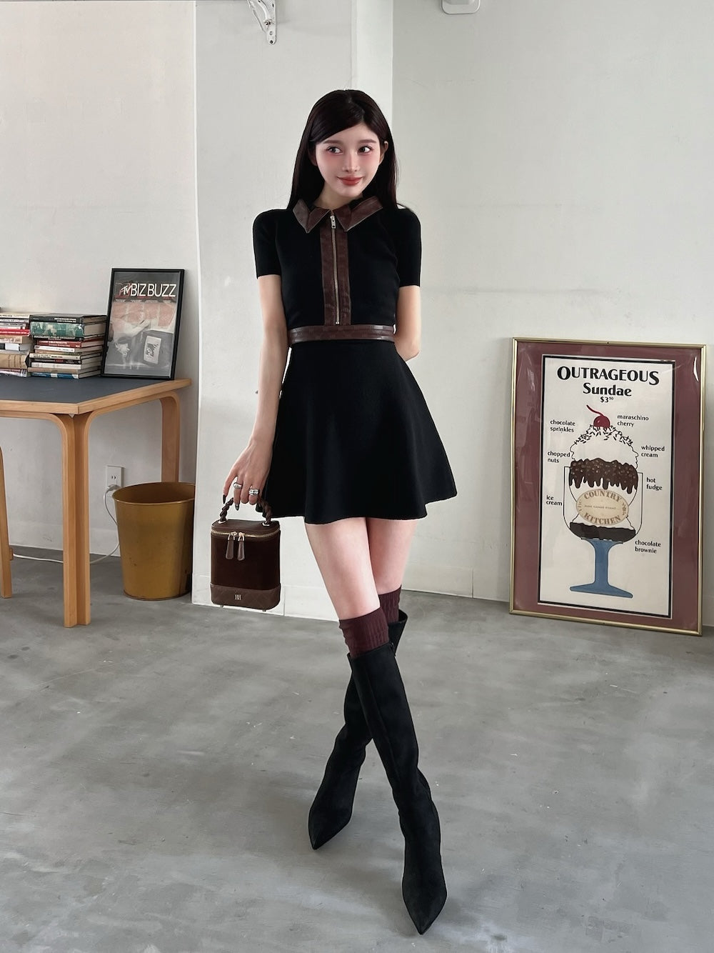 モデル：160cm（着用サイズ：FREE　着用カラー：BLK）