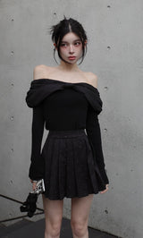 モデル：160cm（着用サイズ：S　着用カラー：BLK）