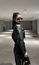 モデル：160cm（着用サイズ：FREE　着用カラー：BLK）