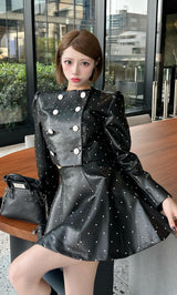 モデル：155cm（着用サイズ：FREE　着用カラー：BLK）