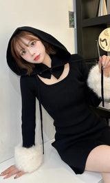 モデル：155cm（着用サイズ：FREE　着用カラー：BLK）