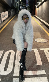 モデル：160cm（着用サイズ：FREE　着用カラー：IVO）