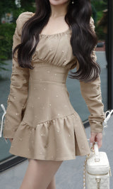 モデル：158cm（着用サイズ：FREE　着用カラー：BEG）