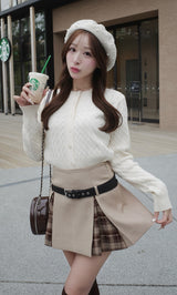 モデル：156cm（着用サイズ：S　着用カラー：BEG）