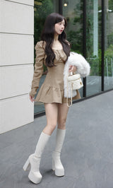 モデル：158cm（着用サイズ：FREE　着用カラー：BEG）