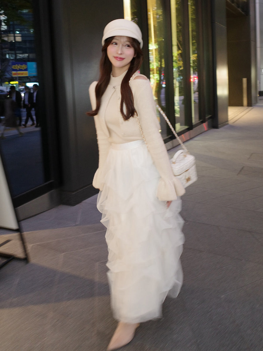 モデル：156cm（着用サイズ：FREE　着用カラー：IVO）